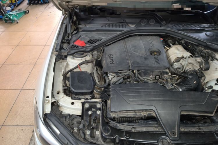 Used BMW 1 Series 2015 118i Leading Model Engine Bay Right