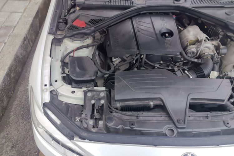 Used BMW 1 Series 2015 120i Leading Model Engine Bay Right