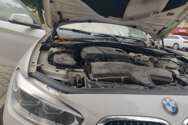 Used BMW 1 Series 2015 120i Leading Model Engine Bay Right
