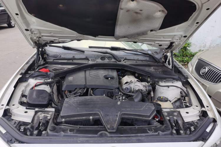 Used BMW 1 Series 2015 118i Leading Model Engine Bay