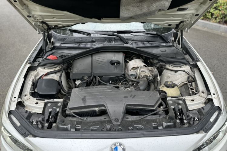Used BMW 1 Series 2015 120i Sport Design Package Engine Bay