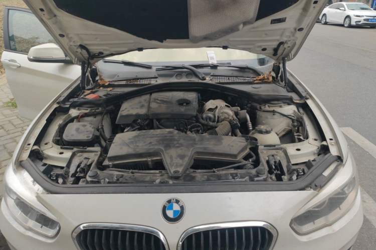 Used BMW 1 Series 2015 120i Leading Model Engine Bay