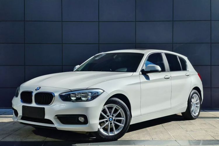 Used BMW 1 Series 2015 118i Leading Model Exterior 1