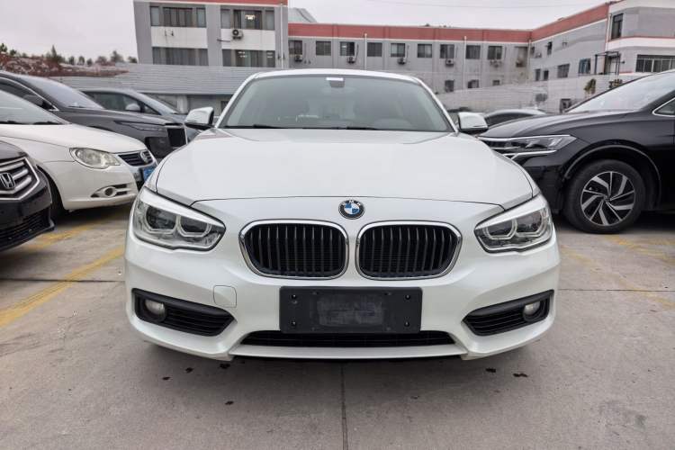Used BMW 1 Series 2015 120i Leading Model Exterior 1