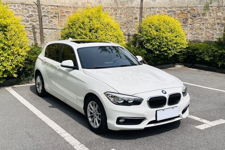 Used BMW 1 Series 2015 118i Leading Model Exterior 1