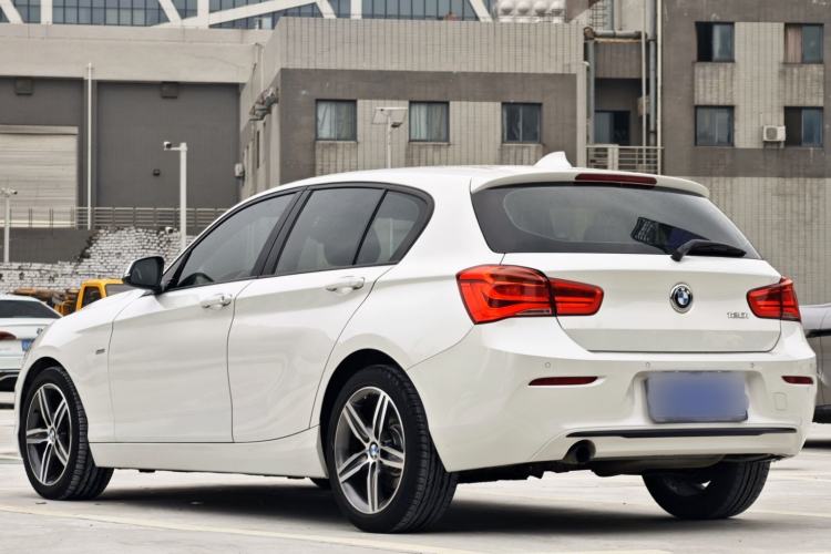 Used BMW 1 Series 2015 120i Sport Design Package Exterior 12