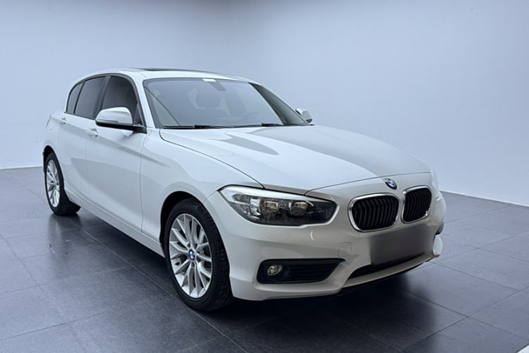 Used BMW 1 Series 2015 120i Leading Model Exterior 2
