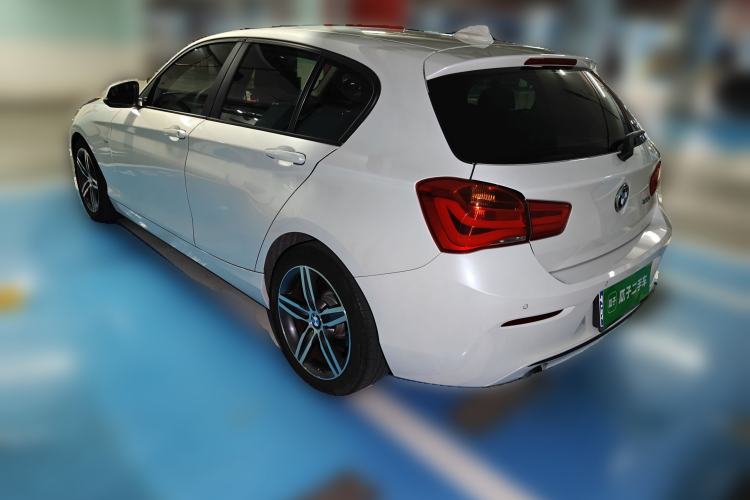 Used BMW 1 Series 2015 120i Sport Design Package Exterior 3