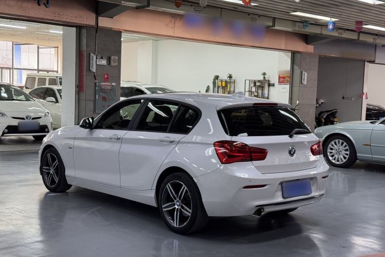 Used BMW 1 Series 2015 120i Sport Design Package Exterior 3