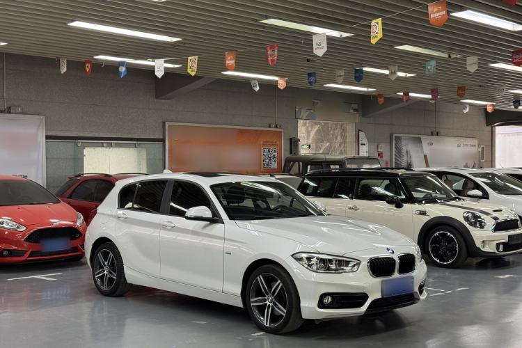 Used BMW 1 Series 2015 120i Sport Design Package Exterior 4