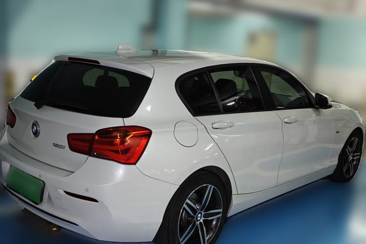 Used BMW 1 Series 2015 120i Sport Design Package Exterior 5