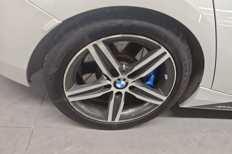 Used BMW 1 Series 2015 120i Sport Design Package Exterior 5