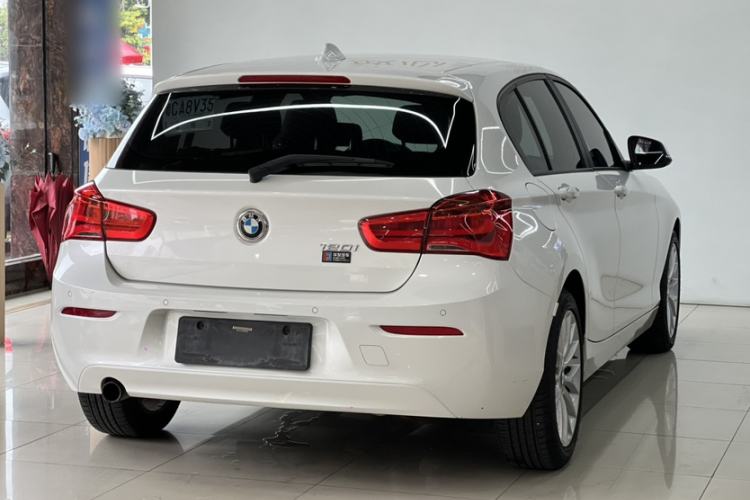Used BMW 1 Series 2015 120i Leading Model Exterior 7