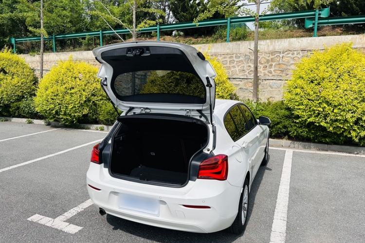 Used BMW 1 Series 2015 118i Leading Model Exterior 7