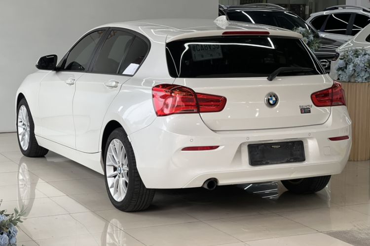 Used BMW 1 Series 2015 120i Leading Model Exterior 8