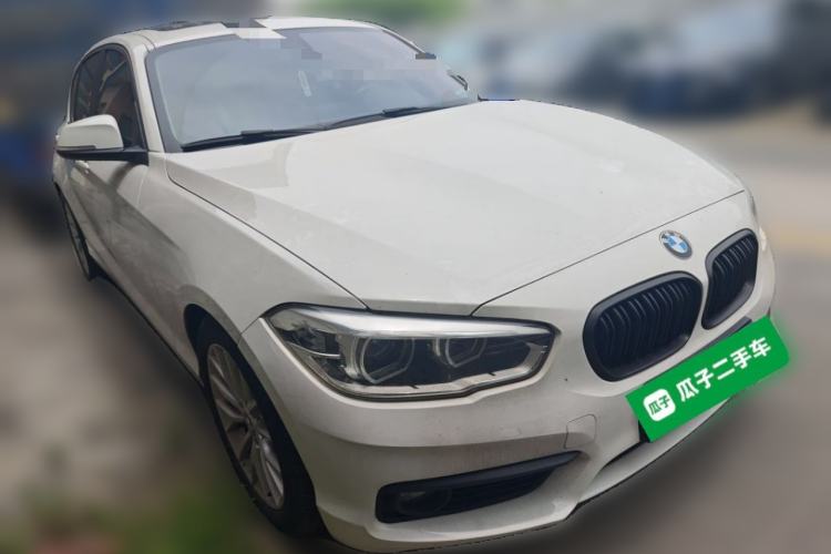 Used BMW 1 Series 2015 120i Leading Model Front Right 45 Deg