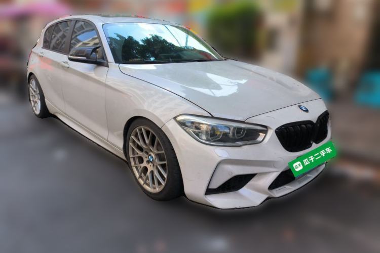 Used BMW 1 Series 2015 120i Leading Model Front Right 45 Deg