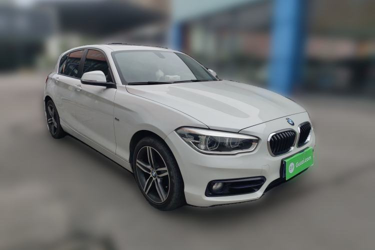 Used BMW 1 Series 2015 120i Sport Design Package Front Right 45 Deg