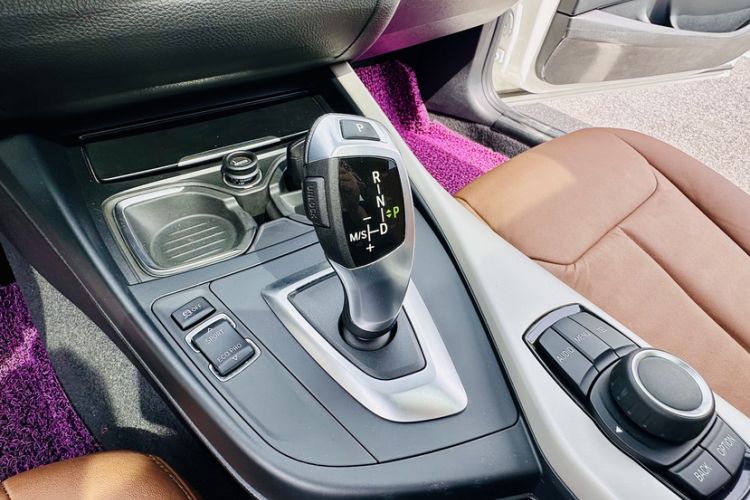 Used BMW 1 Series 2015 118i Leading Model Gear Lever