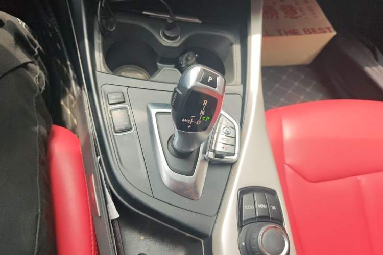 Used BMW 1 Series 2015 120i Leading Model Gear Lever