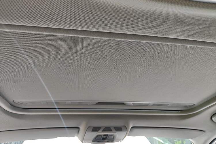 Used BMW 1 Series 2015 120i Leading Model Headliner