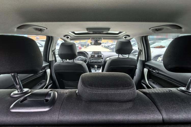 Used BMW 1 Series 2015 120i Leading Model Headliner
