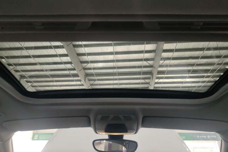 Used BMW 1 Series 2015 120i Leading Model Headliner