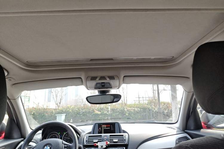 Used BMW 1 Series 2015 120i Leading Model Headliner
