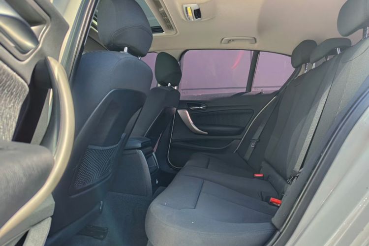 Used BMW 1 Series 2015 118i Leading Model Interior 1