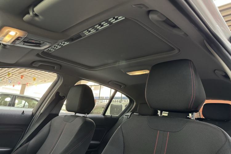 Used BMW 1 Series 2015 120i Sport Design Package Interior 2