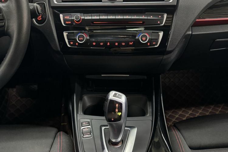 Used BMW 1 Series 2015 120i Sport Design Package Interior 4