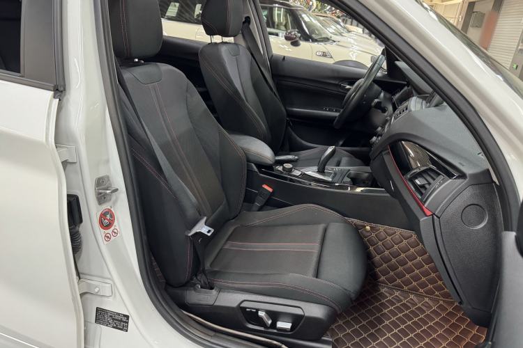 Used BMW 1 Series 2015 120i Sport Design Package Interior 8