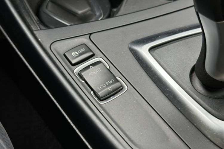 Used BMW 1 Series 2015 120i Sport Design Package Interior 9