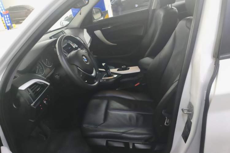Used BMW 1 Series 2015 118i Urban Design Package Left Front Seat
