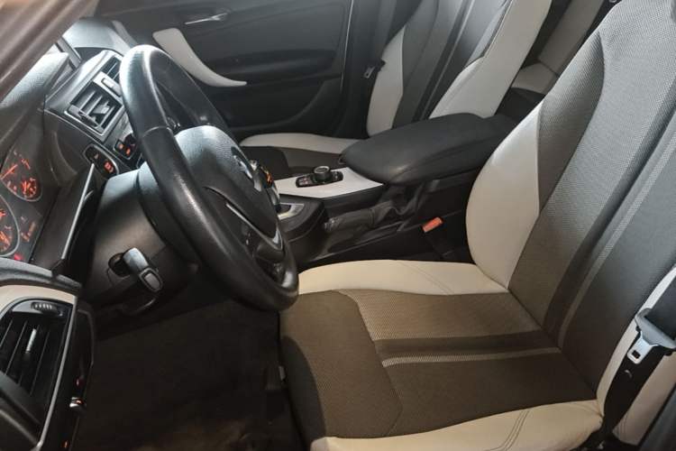 Used BMW 1 Series 2015 118i Urban Design Package Left Front Seat