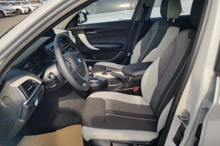 Used BMW 1 Series 2015 118i Urban Design Package Left Front Seat
