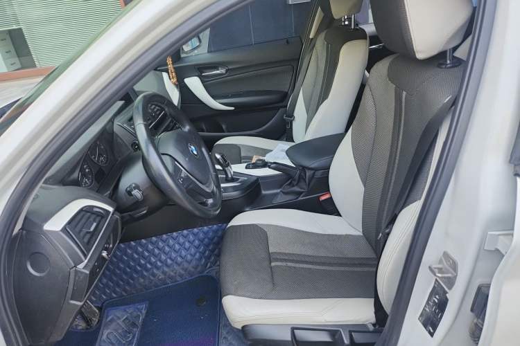 Used BMW 1 Series 2015 118i Urban Design Package Left Front Seat