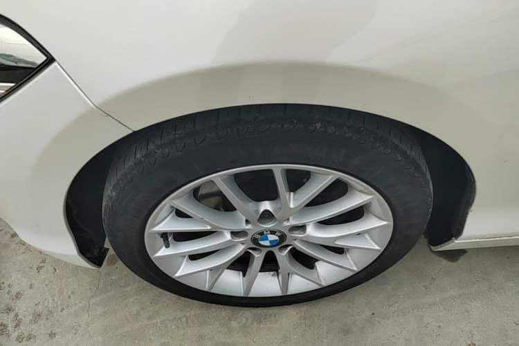 Used BMW 1 Series 2015 120i Leading Model Left Front Wheel Hub