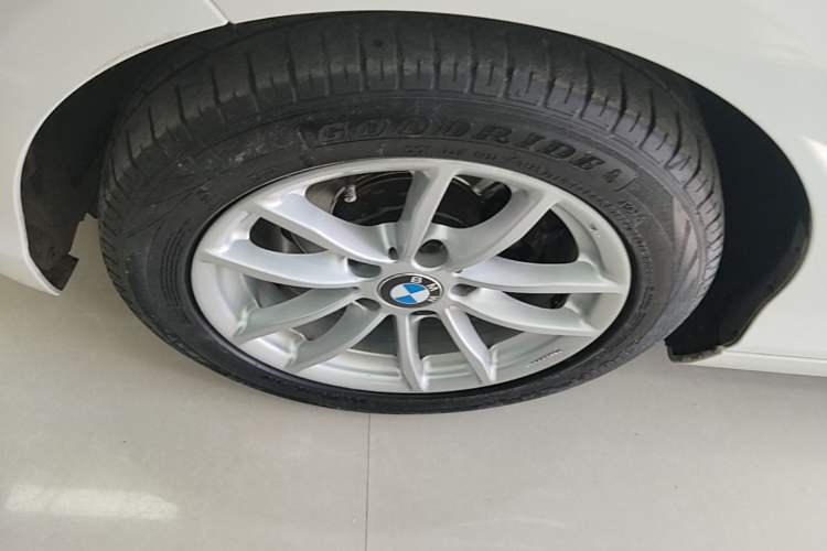 Used BMW 1 Series 2015 118i Leading Model Left Front Wheel Hub
