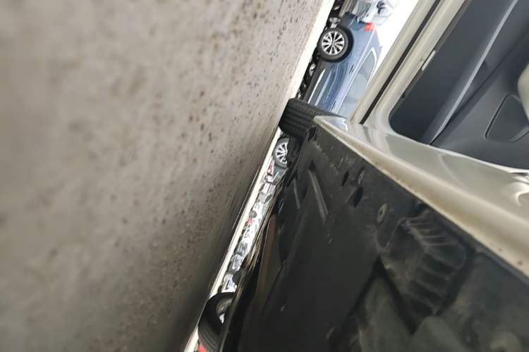 Used BMW 1 Series 2015 120i Leading Model Left Side Sill