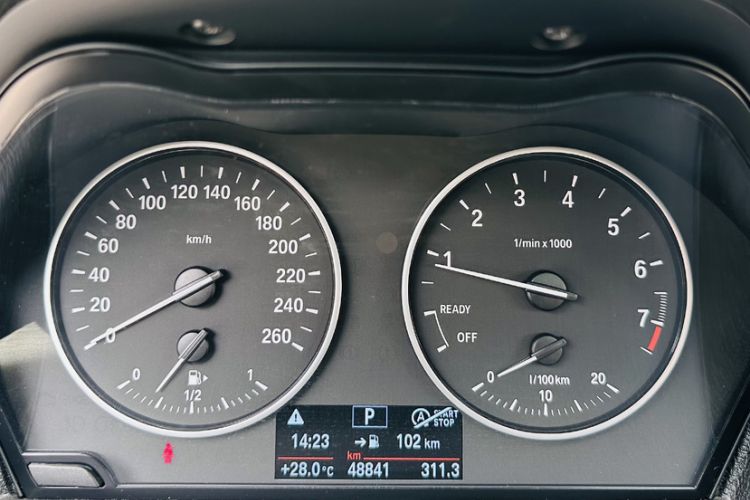 Used BMW 1 Series 2015 118i Leading Model Odometer Close Up