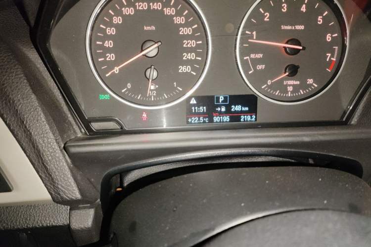 Used BMW 1 Series 2015 120i Leading Model Odometer Close Up