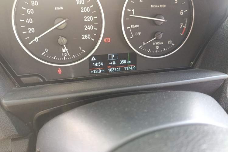 Used BMW 1 Series 2015 120i Leading Model Odometer Close Up