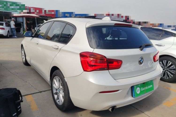Used BMW 1 Series 2015 118i Urban Design Package Rear Left 45 Deg