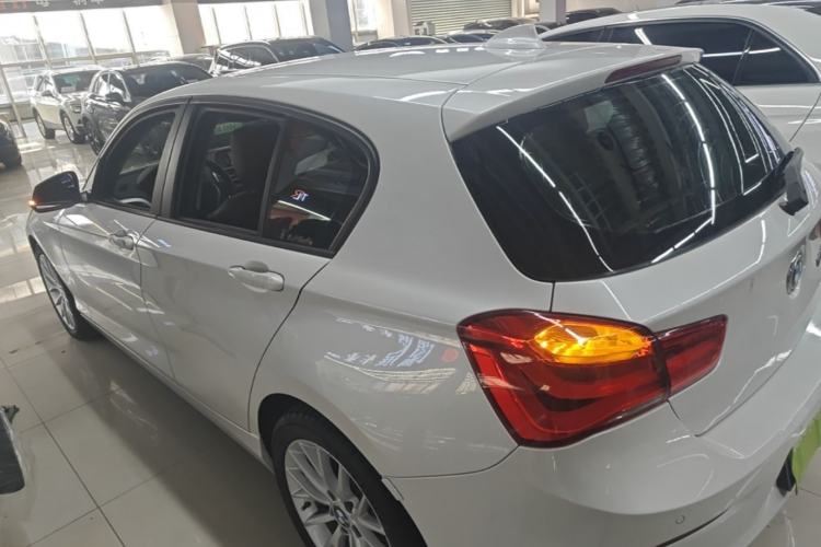 Used BMW 1 Series 2015 120i Leading Model Rear Left 45 Deg