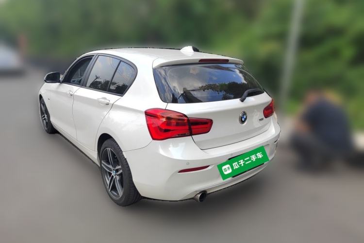 Used BMW 1 Series 2015 118i Leading Model Rear Left 45 Deg