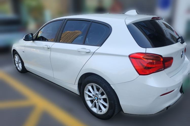 Used BMW 1 Series 2015 118i Urban Design Package Rear Left 45 Deg