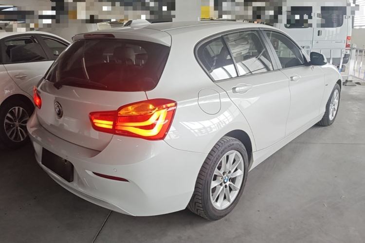 Used BMW 1 Series 2015 118i Urban Design Package Rear Right 45 Deg