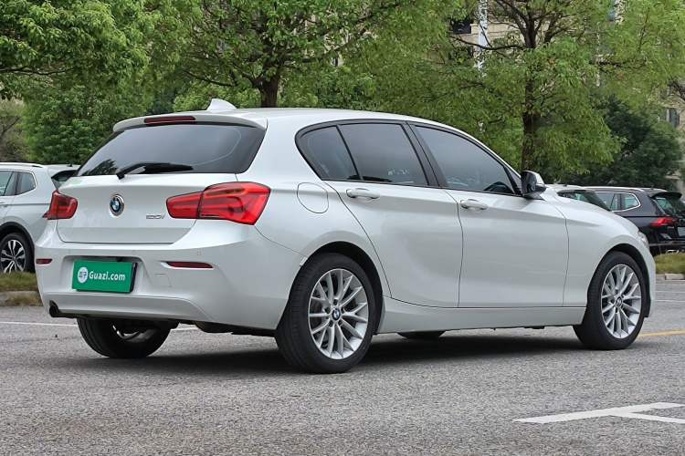 Used BMW 1 Series 2015 120i Leading Model Rear Right 45 Deg