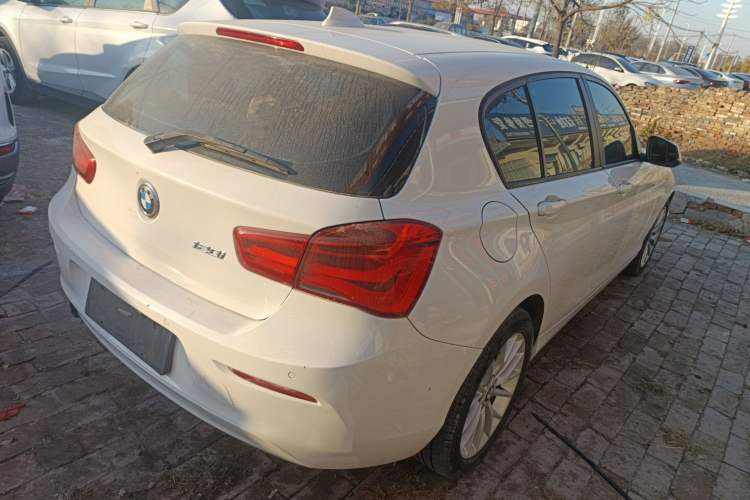 Used BMW 1 Series 2015 120i Leading Model Rear Right 45 Deg